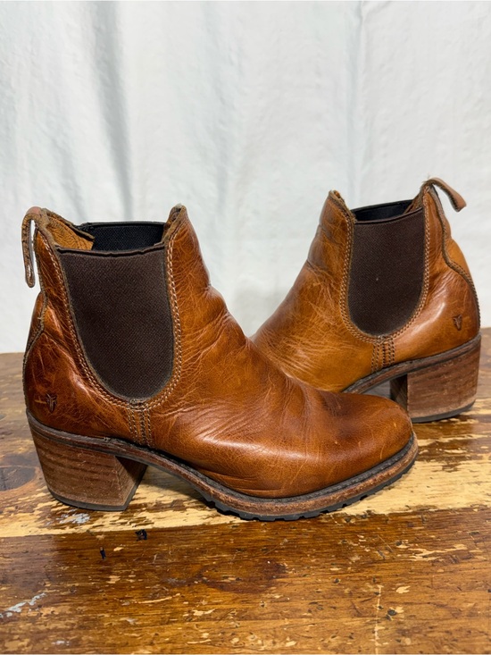 Frye Shoes - Frye Women's Chelsea Ankle Boots in Cognac Leather